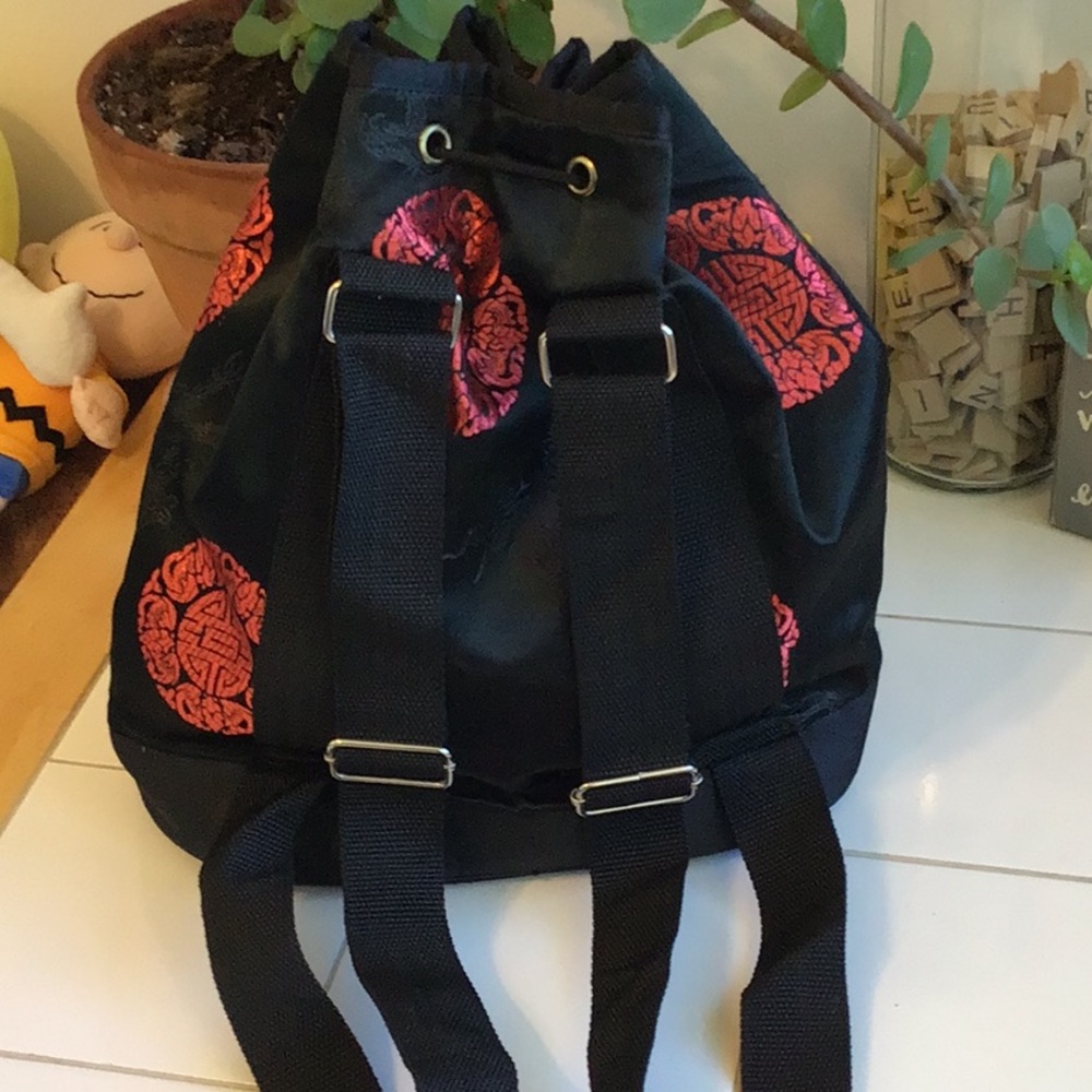 Oriental-Themed Drawstring Backpack (#5) - Picture 5 of 7